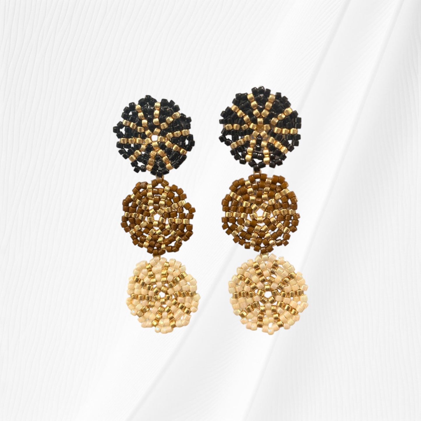 Neutral Flor Beaded Earring